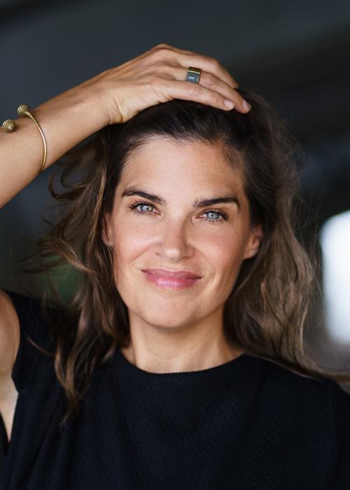 Judith Döker - A Journey To Happiness - Lesung - UFER STUDIOS Münster